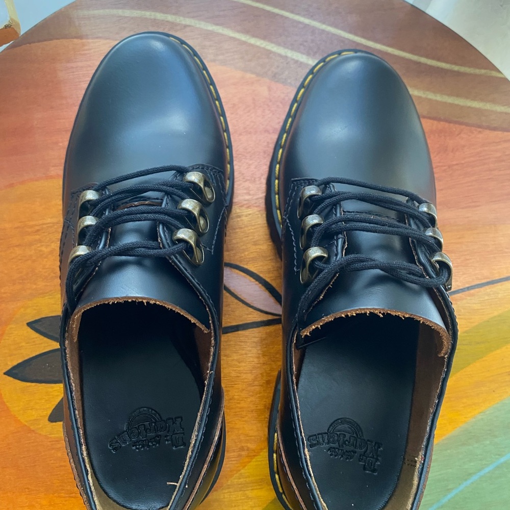 Dr. Martens Leona Smooth Leather Lo Platform Women’s Size 6 - Picture 8 of 16